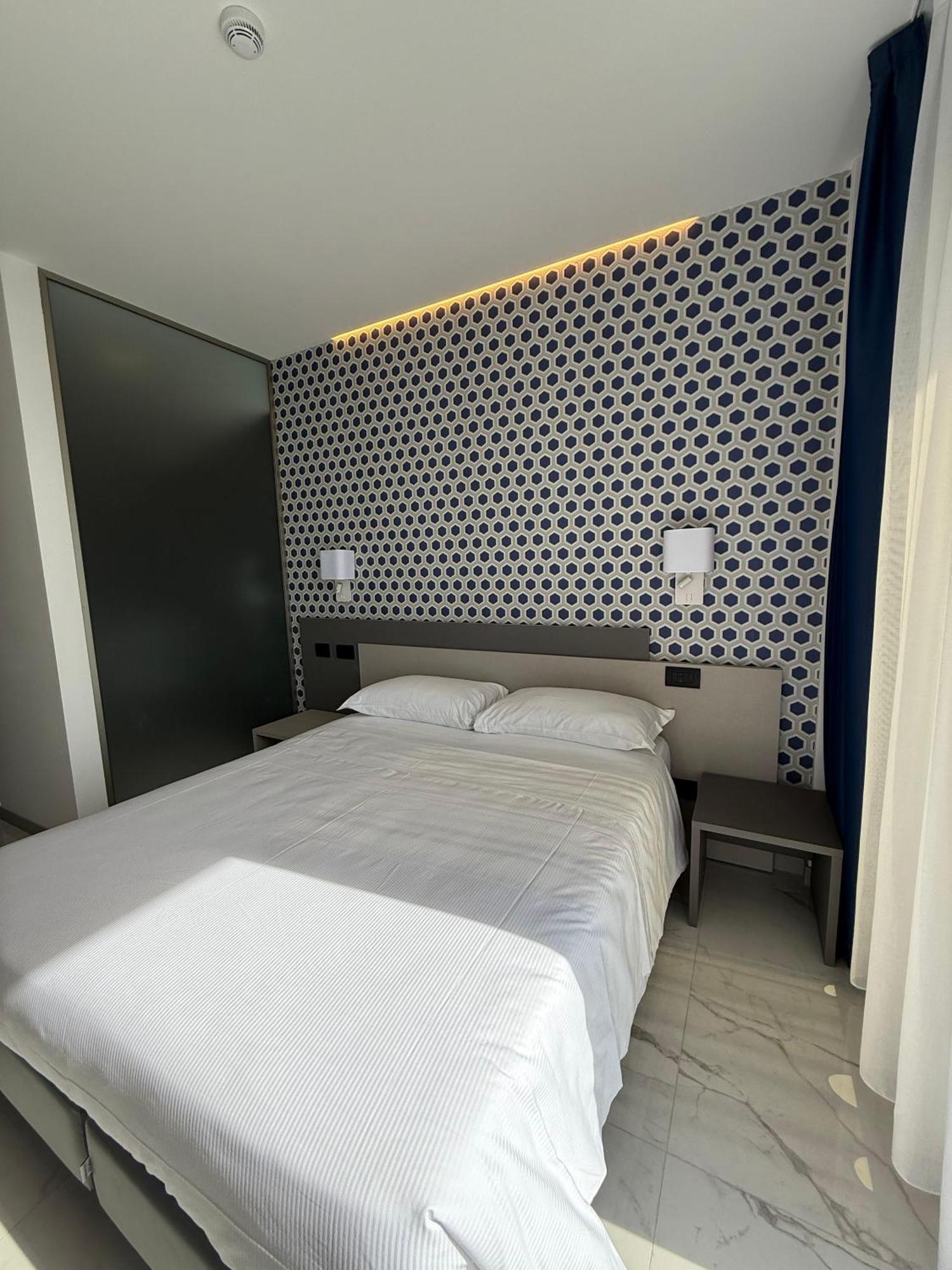 Hotel Villa Levi Санремо Экстерьер фото